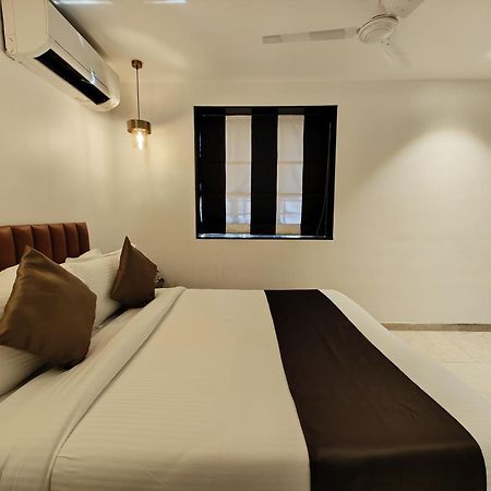 The Majlis Hotel - Colaba Mumbai Ngoại thất bức ảnh