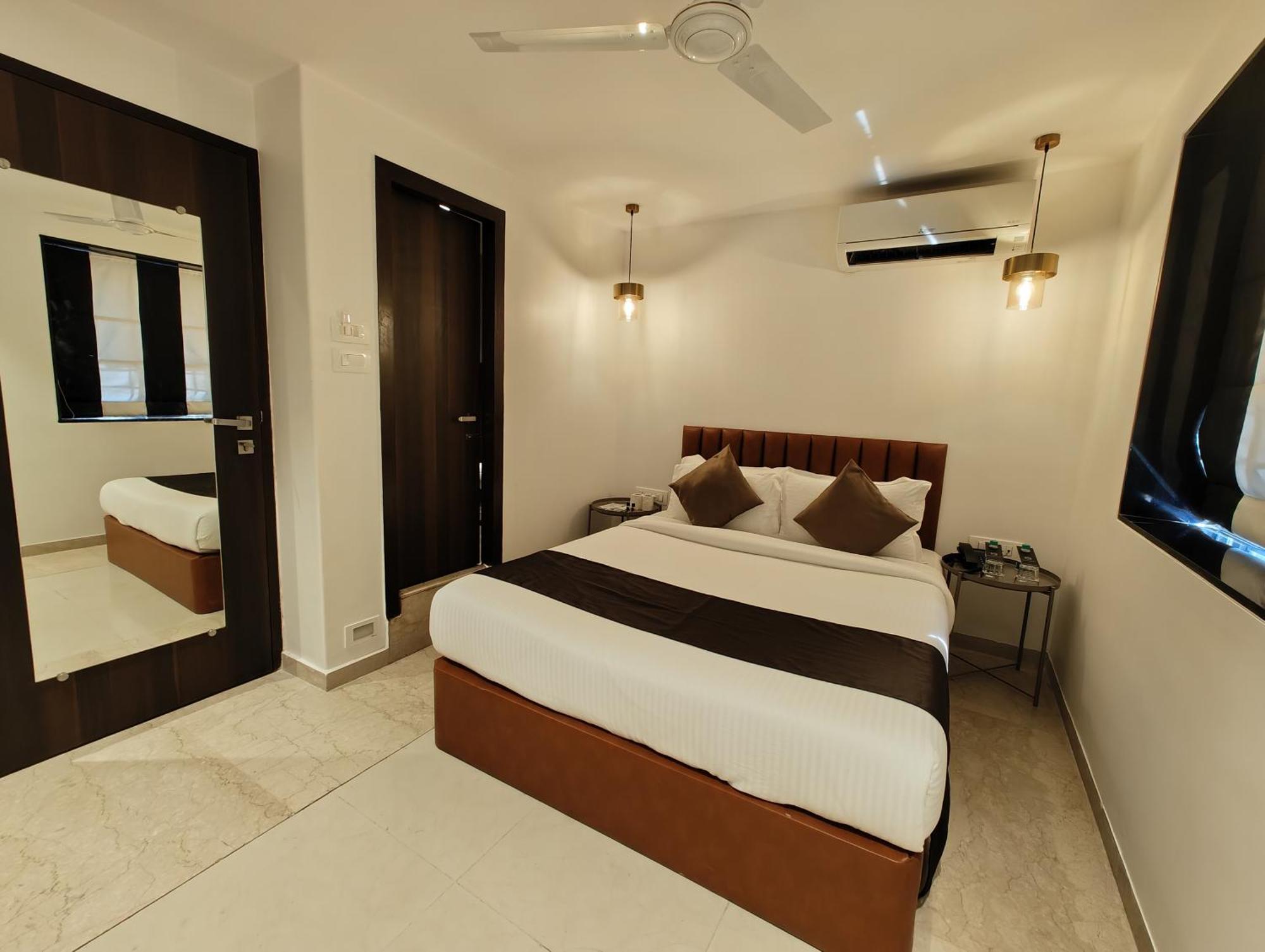 The Majlis Hotel - Colaba Mumbai Ngoại thất bức ảnh