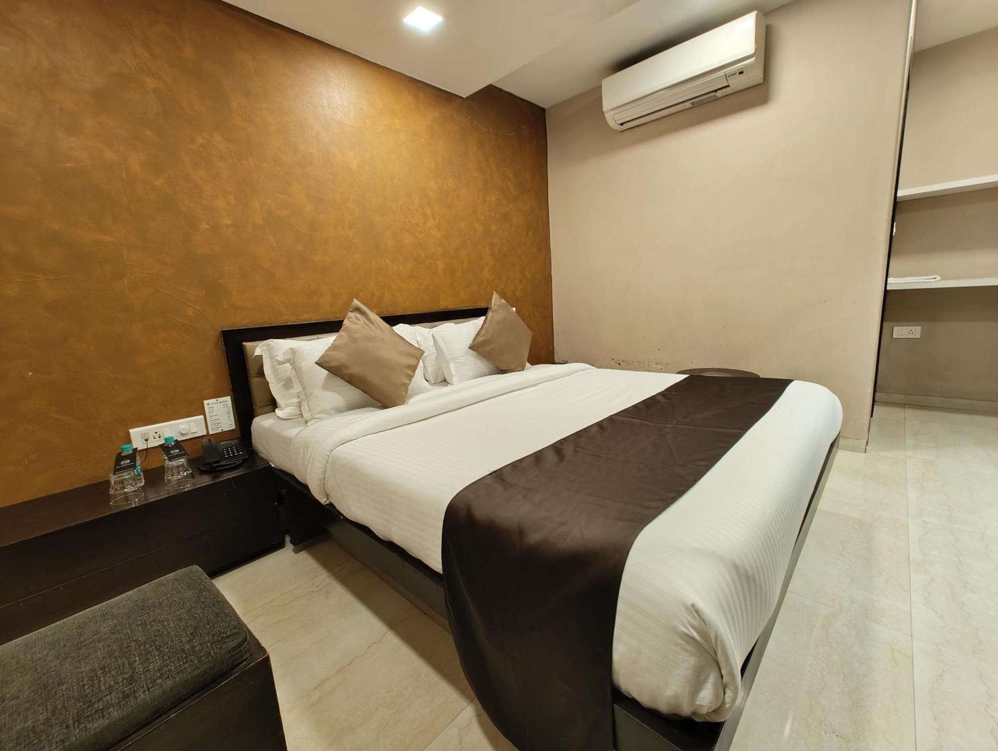 The Majlis Hotel - Colaba Mumbai Ngoại thất bức ảnh