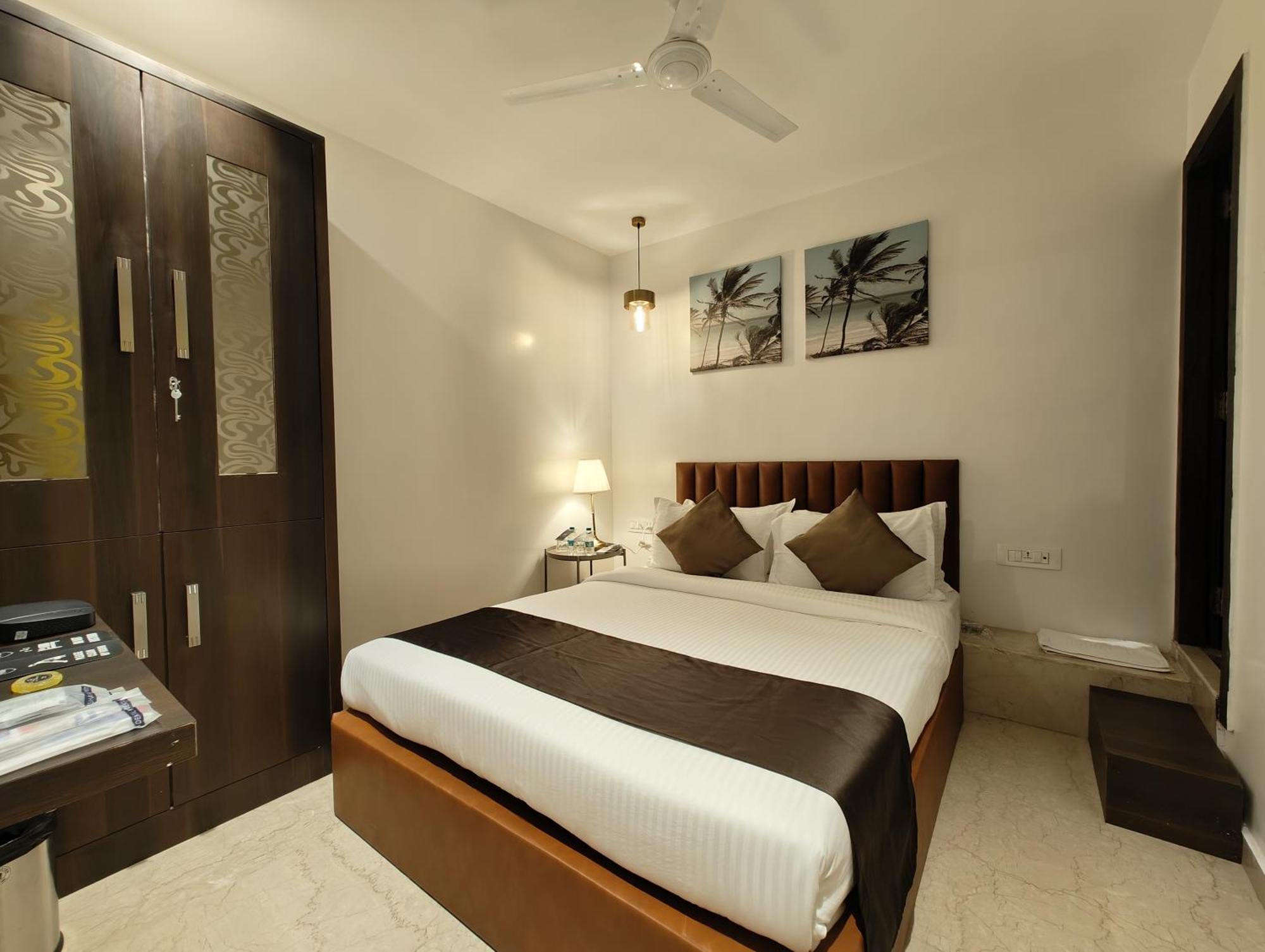 The Majlis Hotel - Colaba Mumbai Ngoại thất bức ảnh